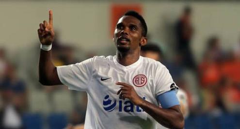 صامويل إيتو يقود كونيا سبور لاكتساح سيفاس سبور بخماسية في الدوري التركي 